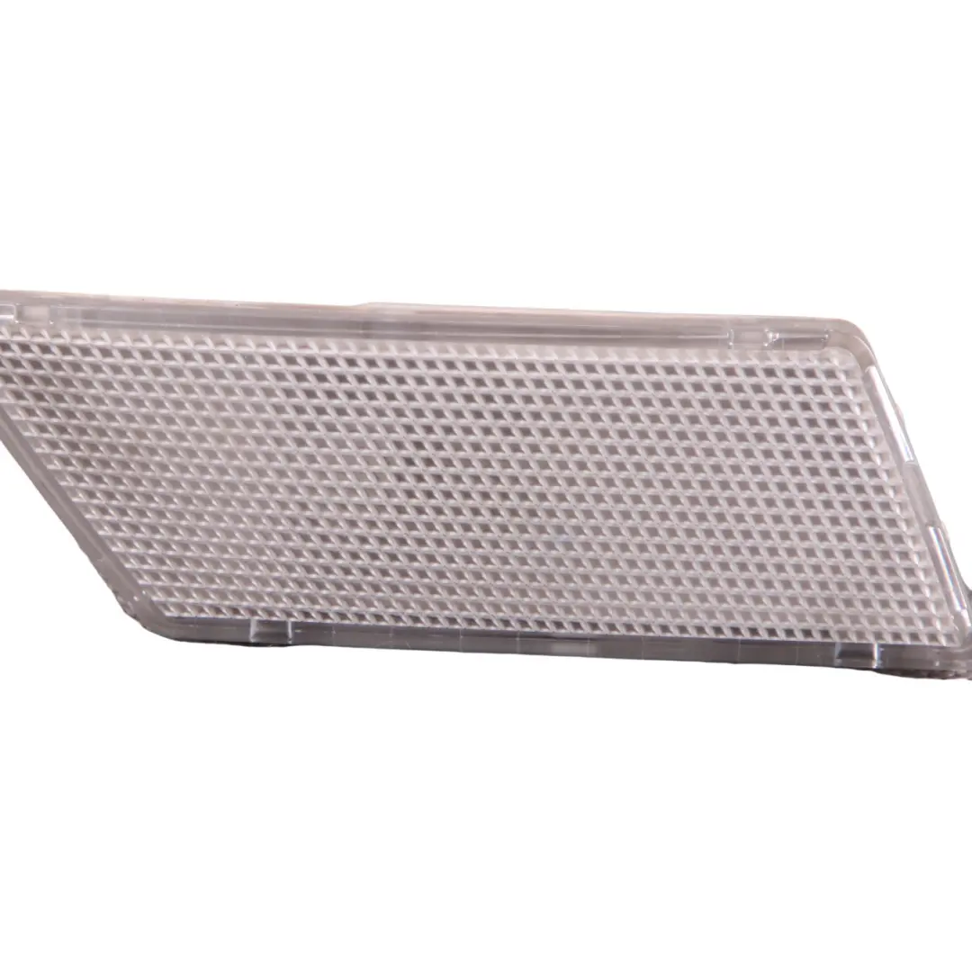 Luz Interior Trasera D-Pilar A2108204001 para Mercedes W210 W211 W212 con número de pieza A2048205601 Mercedes W210 W211 W212 Luz Interior Trasera D-Pilar A2108204001 - SKU A2048205601 - Número de pieza A2048205601