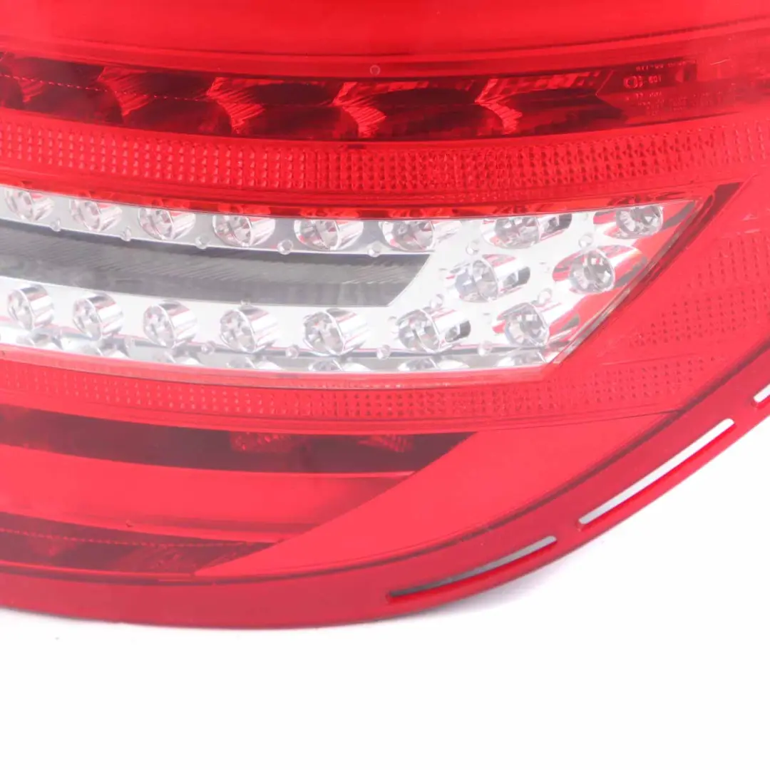 Mercedes W204 Limousine Rück Leuchte Licht rechts Rücklicht Seite - SKU A2048205864 - Teilenummer A2048205864