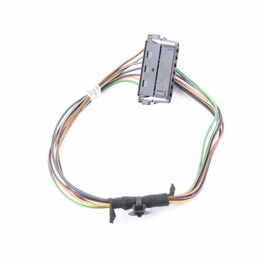 Feu arrière gauche Câblage des prises A2115450328 pour Mercedes W204 Estate à propos du numéro de pièce A2048206264 Mercedes W204 Estate Feu arrière gauche Câblage des prises A2115450328 - SKU A2048206264-1 - Numéro de pièce A2048206264