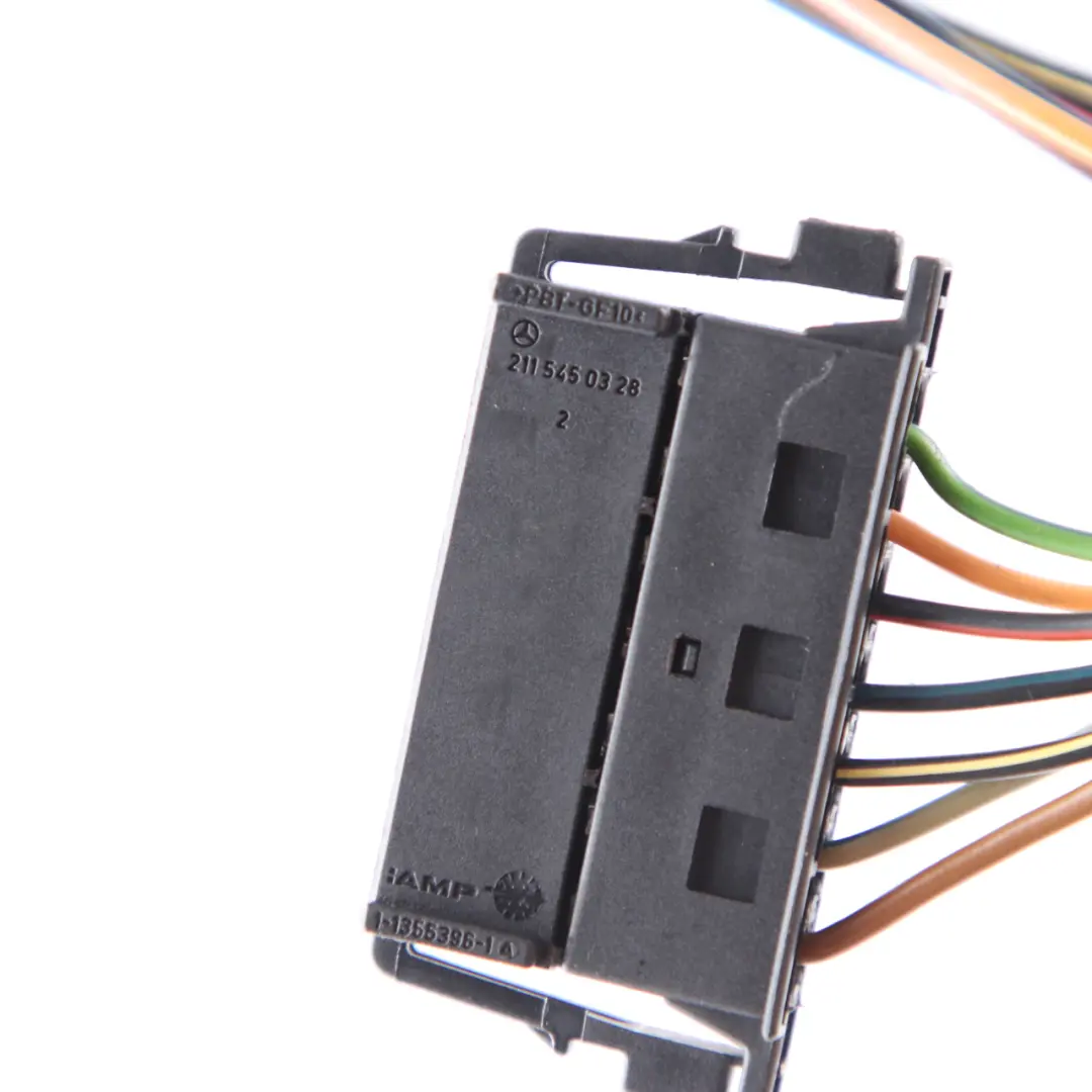 Mercedes W204 Kombi Rücklicht hinten links Buchse Verkabelung A2115450328 - SKU A2048206264-1 - Teilenummer A2048206264