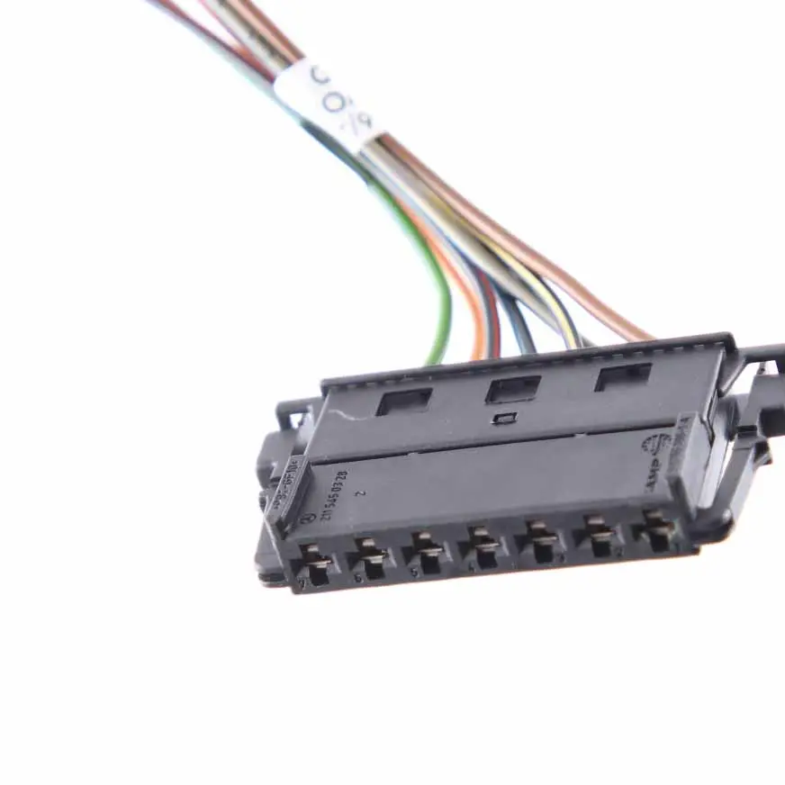 Mercedes W204 Estate Feu arrière gauche Câblage des prises A2115450328 - SKU A2048206264-1 - Numéro de pièce A2048206264