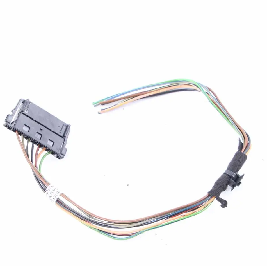 Feu arrière gauche Câblage des prises A2115450328 pour Mercedes W204 Estate à propos du numéro de pièce A2048206264 Mercedes W204 Estate Feu arrière gauche Câblage des prises A2115450328 - SKU A2048206264-1 - Numéro de pièce A2048206264