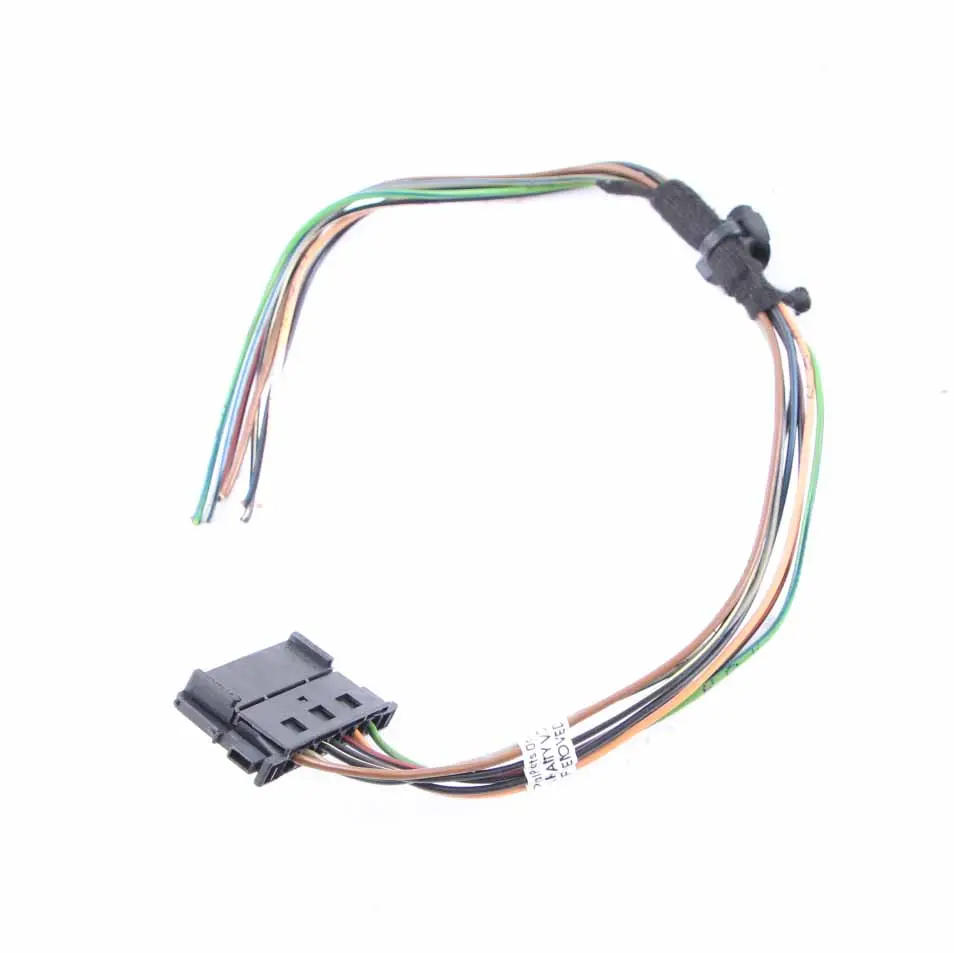 Mercedes W204 Kombi Rücklicht hinten links Buchse Verkabelung A2115450328 - SKU A2048206264-1 - Teilenummer A2048206264