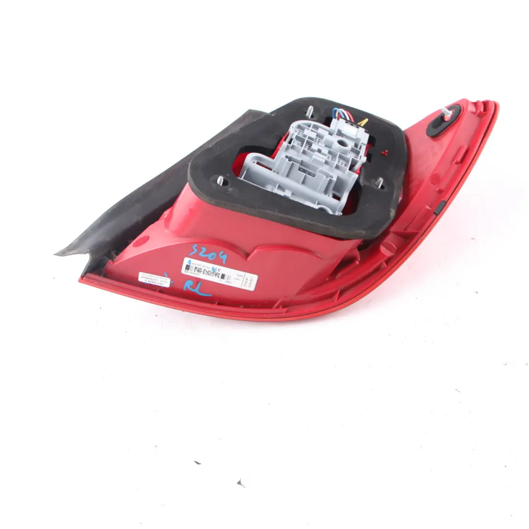 Lámpara trasera lateral Luz trasera izquierda para Mercedes W204 Estate con número de pieza A2048206264 Mercedes W204 Estate Lámpara trasera lateral Luz trasera izquierda - SKU A2048206264 - Número de pieza A2048206264