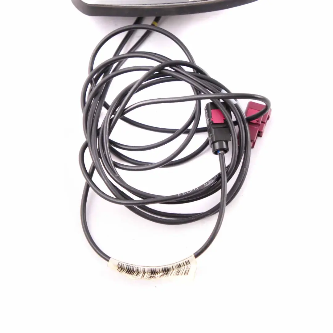 Antenna da tetto Mercedes W204 W212 Aerial Shark Iridium Silver per con numero di parte A2048206675 Antenna da tetto Mercedes W204 W212 Aerial Shark Iridium Silver - SKU A2048206675-IRS - Numero di parte A2048206675