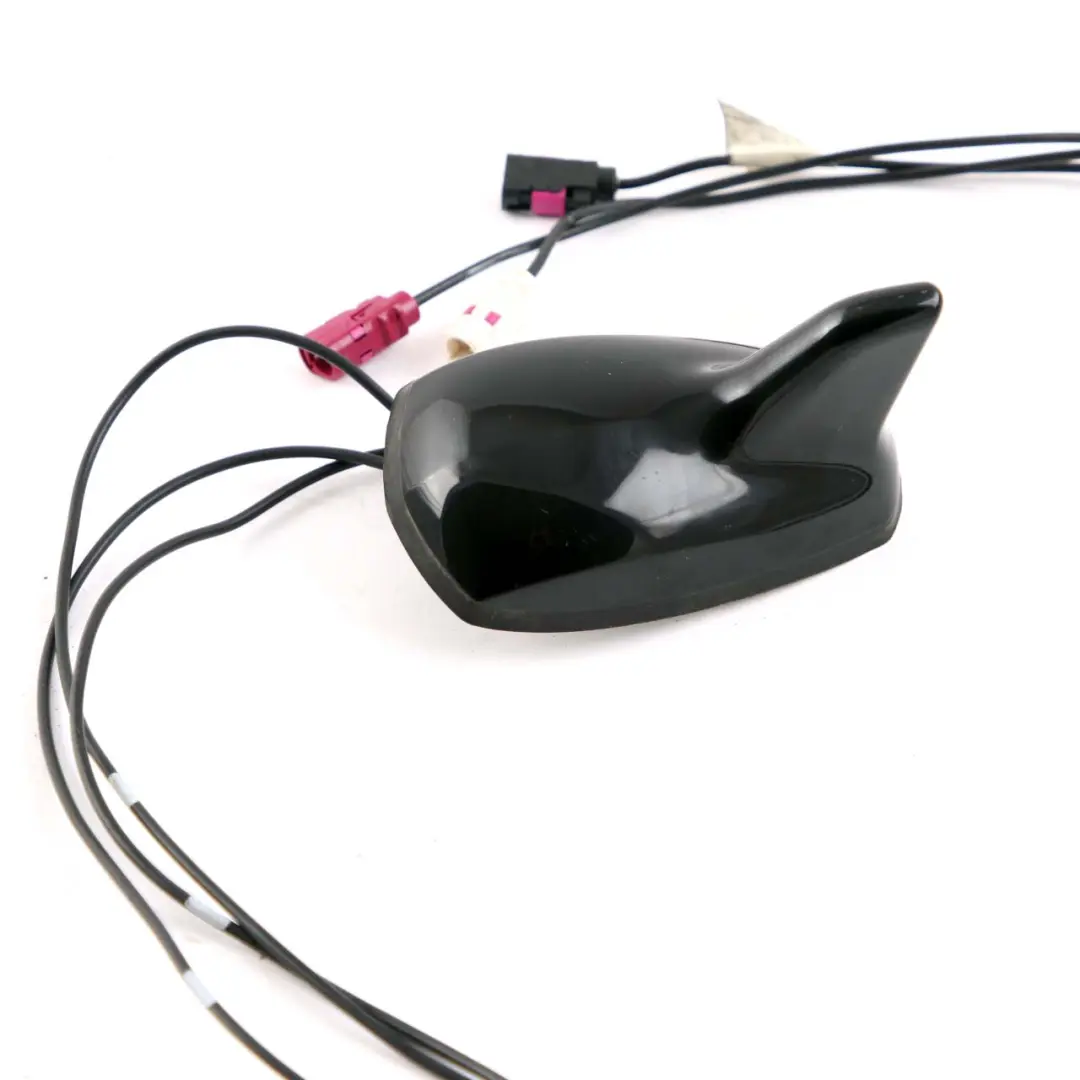 Mercedes-Benz C-Class W204 Roof Aerial Shark Fin Antenna DAB to with Part number A2048206875 Mercedes-Benz C-Class W204 Roof Aerial Shark Fin Antenna DAB - SKU A2048206875 - Part number A2048206875