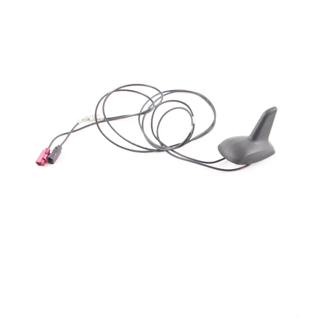 Mercedes W204 Estate Tetto Antenna Antenna Squalo Top - SKU A2048207075 - Numero di parte A2048207075