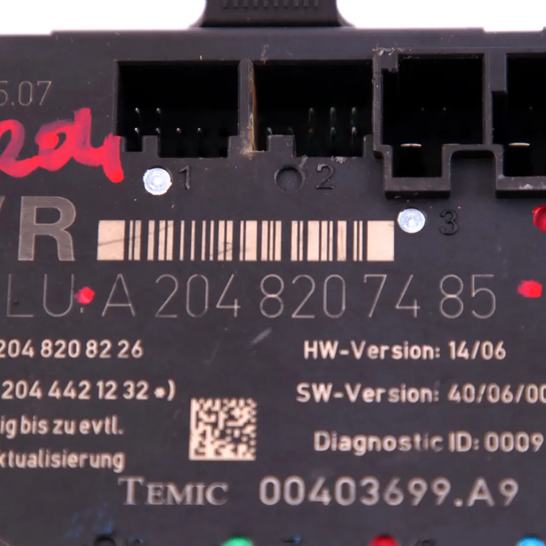Mercedes W204 Moduł Sterownik Drzwi Prawy Przód - SKU A2048207485 - Numer Części A2048207485