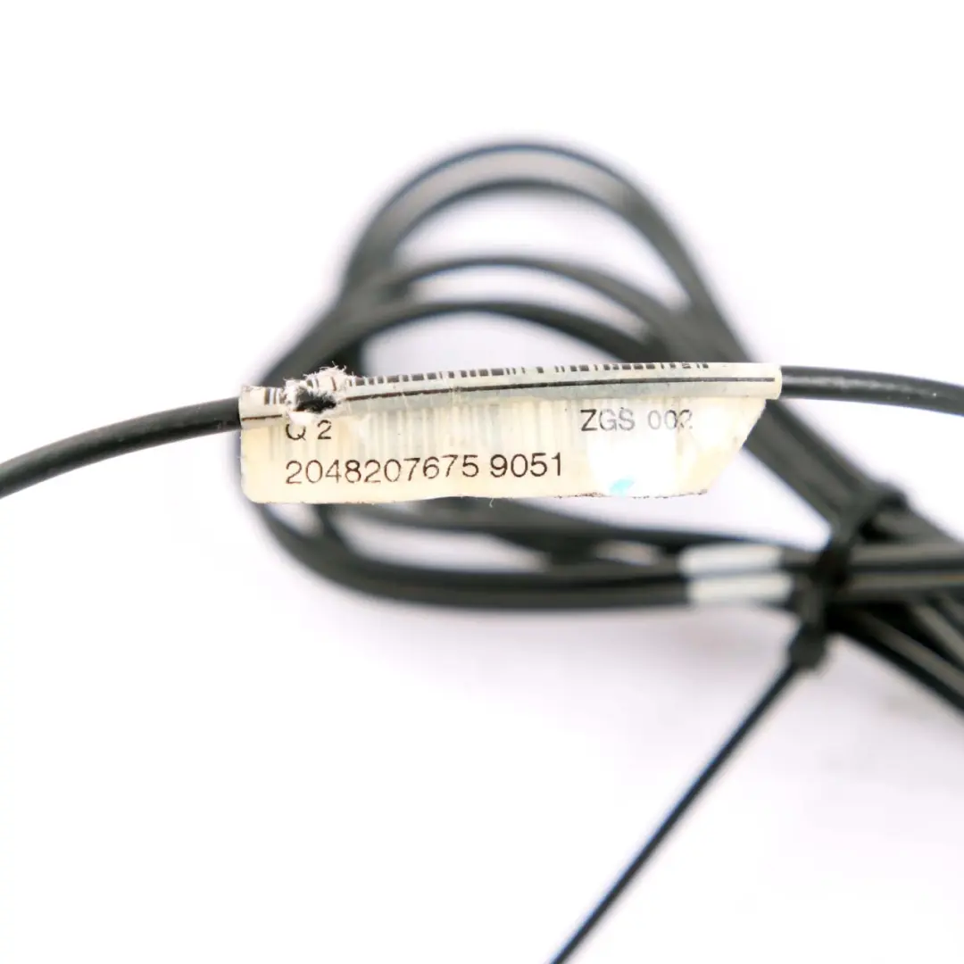 Antena Dachowa Shark Rekin do Mercedes W204 o numerze A2048207675 Mercedes W204 Antena Dachowa Shark Rekin - SKU A2048207675 - Numer Części A2048207675