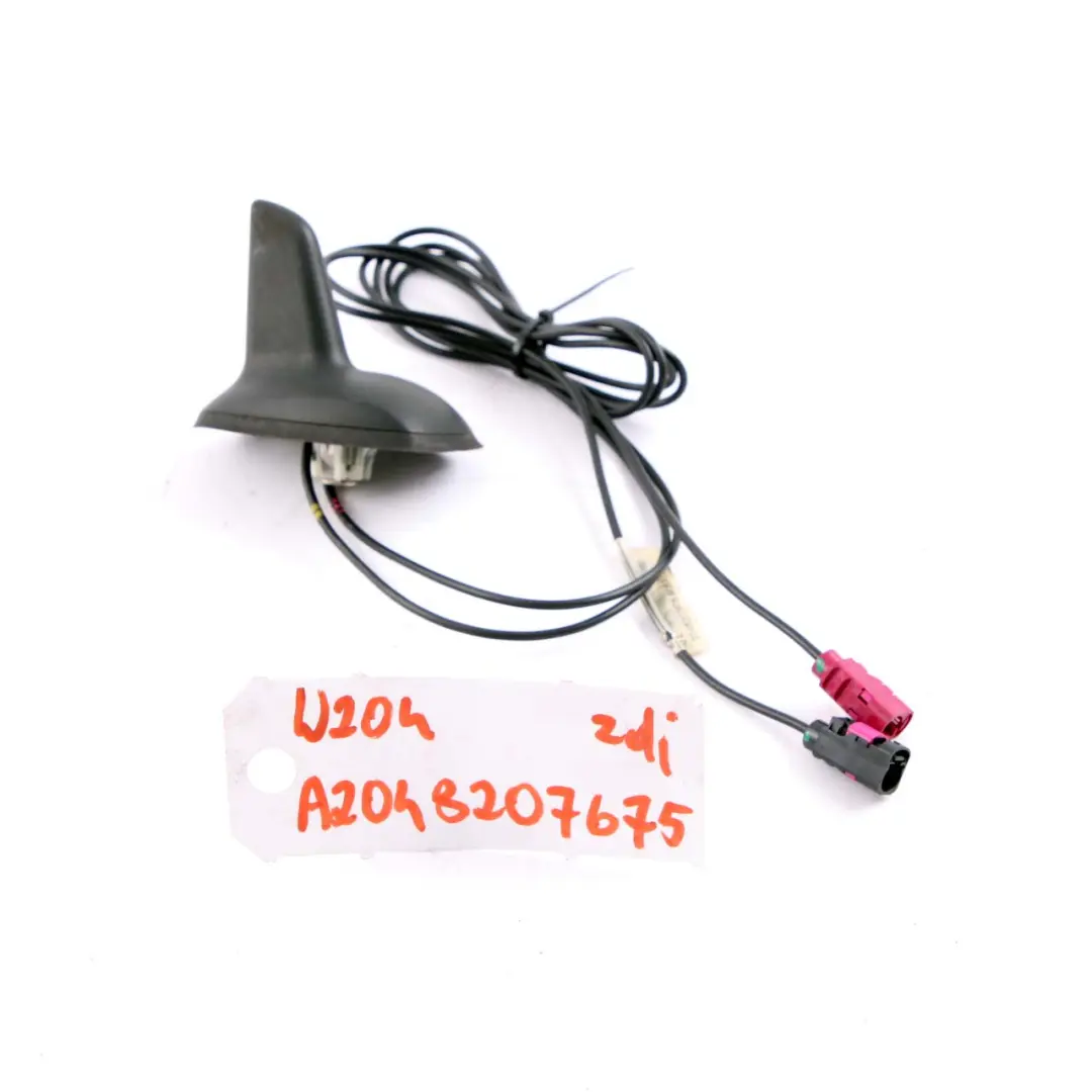 Antena Dachowa Shark Rekin do Mercedes W204 o numerze A2048207675 Mercedes W204 Antena Dachowa Shark Rekin - SKU A2048207675 - Numer Części A2048207675