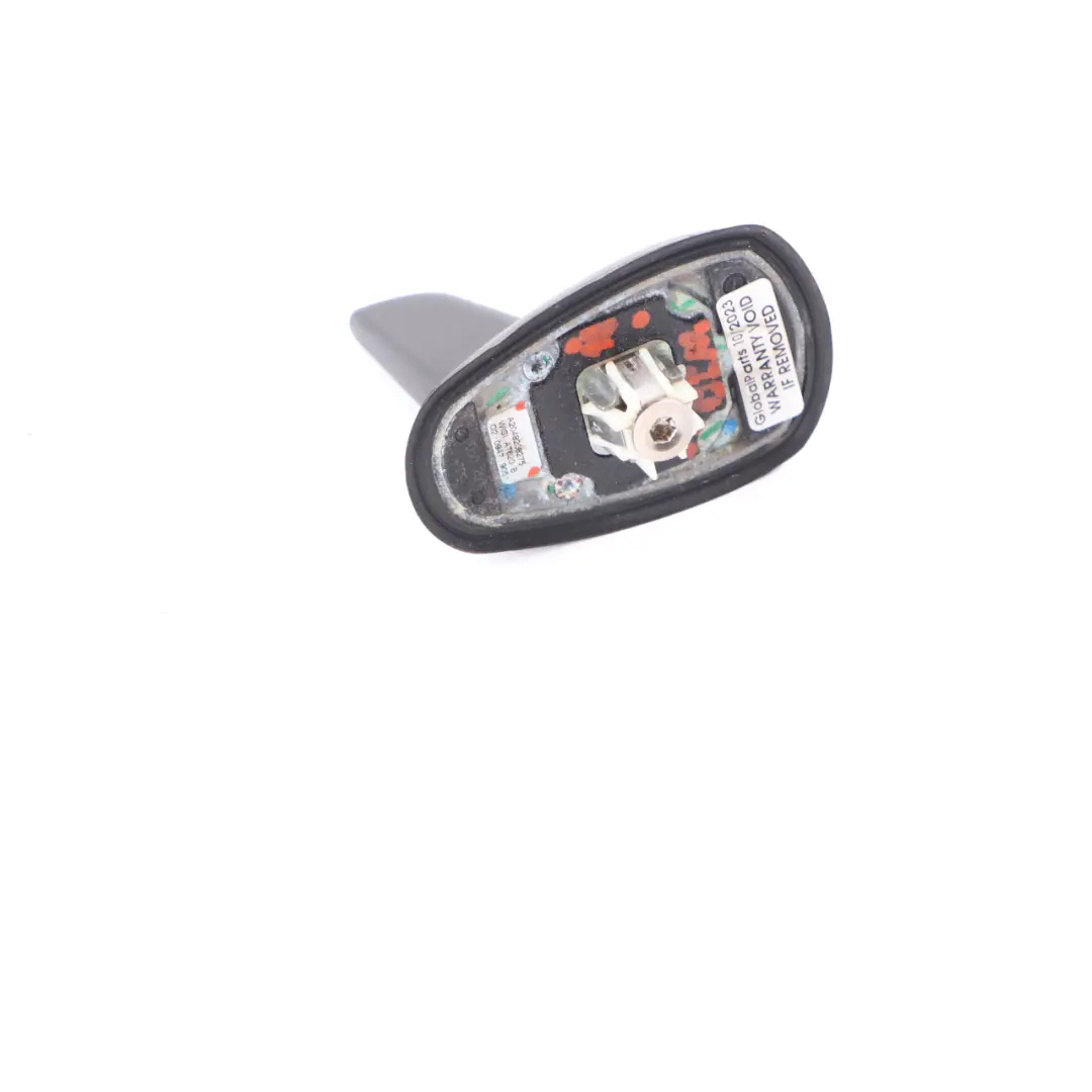 Mercedes W204 Antenne de toit Aile de requin Dessus Primaire Noir - SKU A2048208275 - Numéro de pièce A2048208275