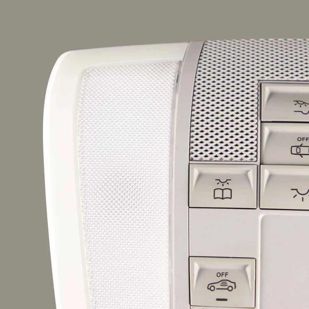 Mercedes W204 Lampka Podsufitki Panel - SKU A2048208501-1 - Numer Części A2048208501