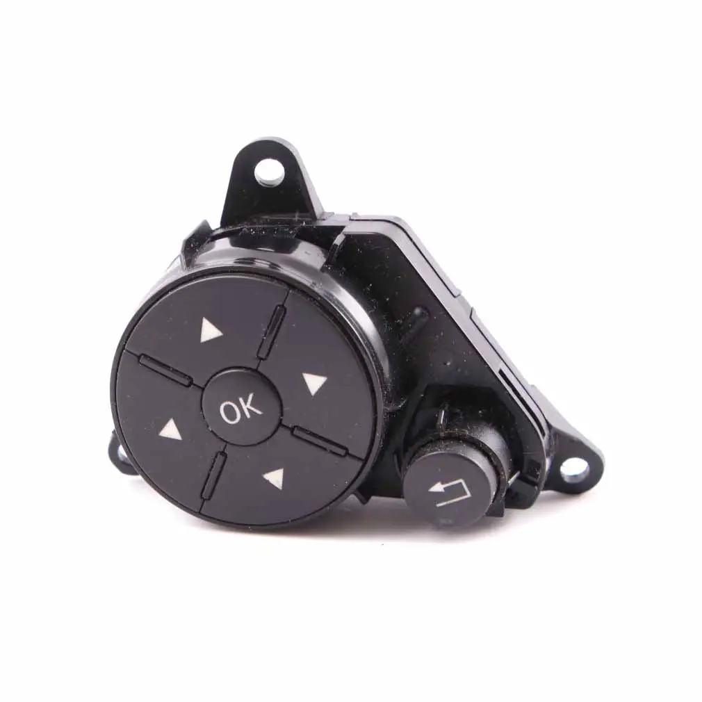 Interruttore Pulsante Del Volante Sinistro Nero Multifunzione per Mercedes W212 con numero di parte A2048210151 Mercedes W212 Interruttore Pulsante Del Volante Sinistro Nero Multifunzione - SKU A2048210151 - Numero di parte A2048210151