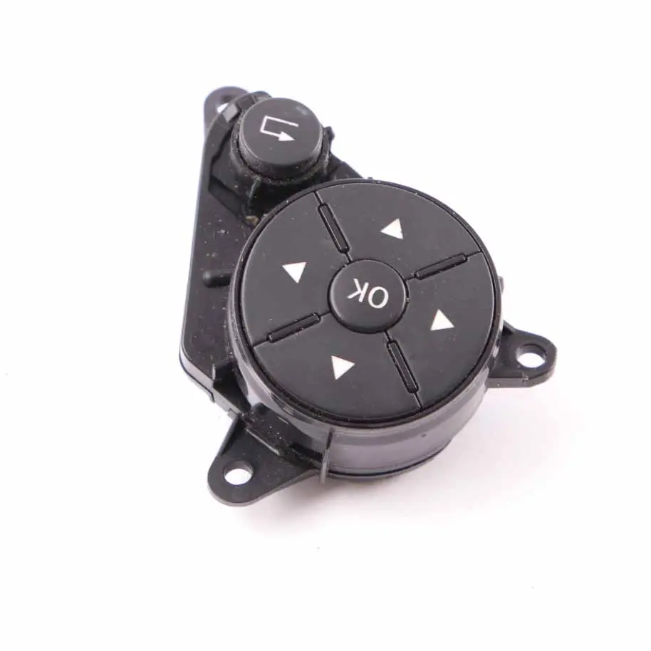 Mercedes W212 Commutateur Bouton Volant Gauche Noir Multifonction - SKU A2048210151 - Numéro de pièce A2048210151
