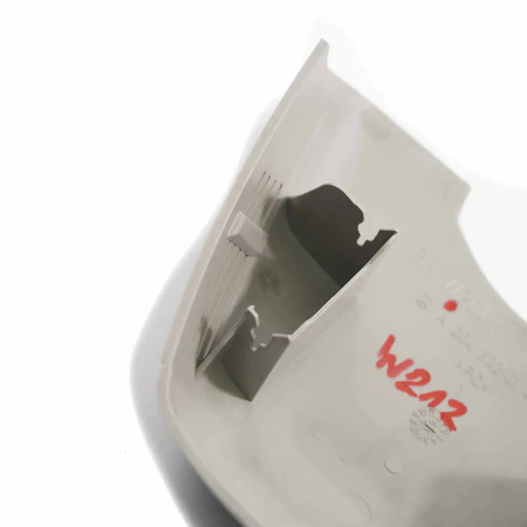 Copertura Sensore Pioggia Pannello Grigio per Mercedes W204 W212 con numero di parte A2048220140 Mercedes W204 W212 Copertura Sensore Pioggia Pannello Grigio - SKU A2048220140 - Numero di parte A2048220140