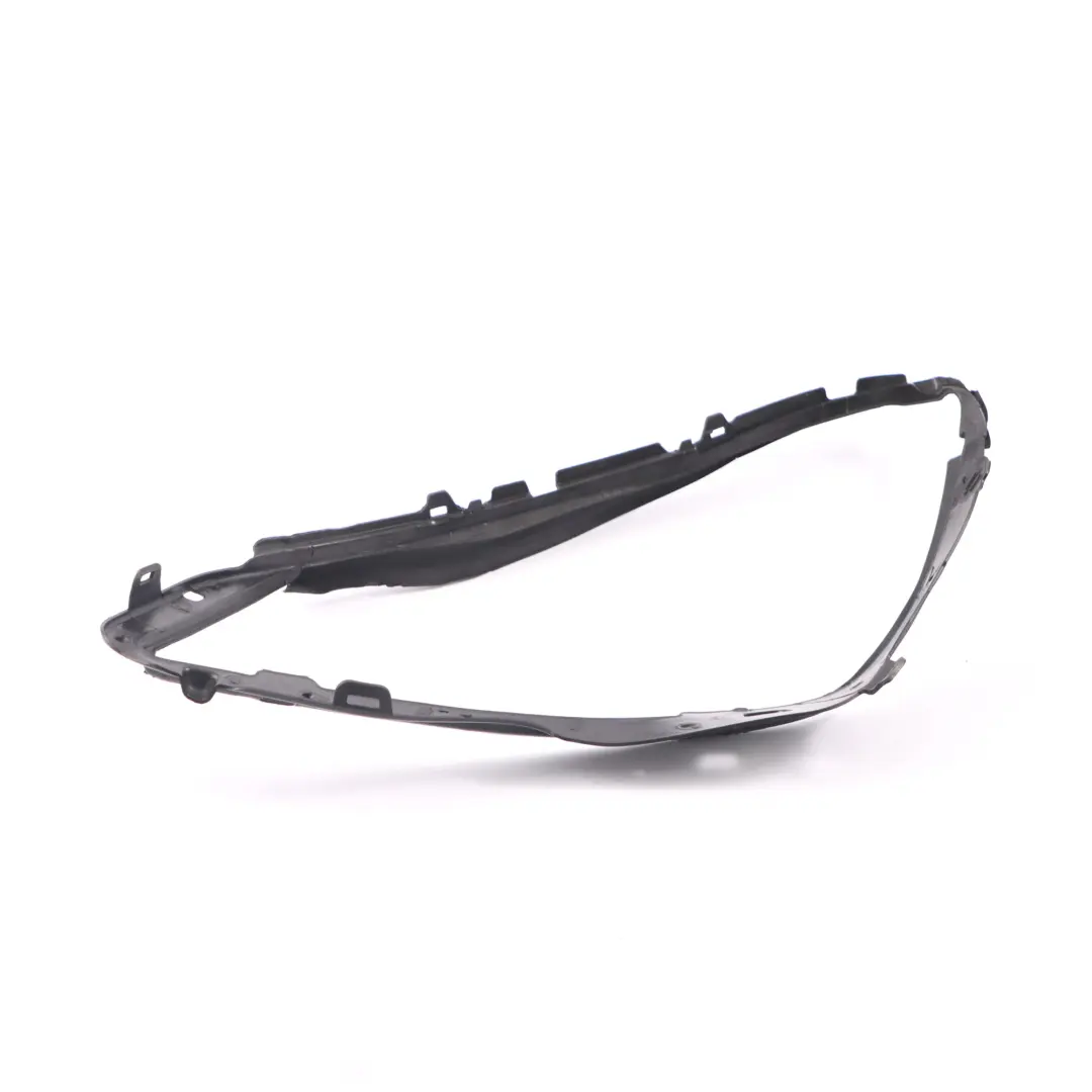 Joint de phare Mercedes W204 avant droite Cadre de la lampe pour à propos du numéro de pièce A2048260158 Joint de phare Mercedes W204 avant droite Cadre de la lampe - SKU A2048260158 - Numéro de pièce A2048260158