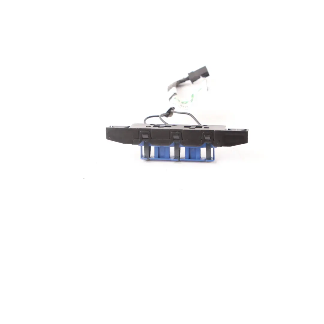 Mercedes W204 Antenna Amplifier Aerial Module Control Unit - SKU A2048270548 - Part number A2048270548