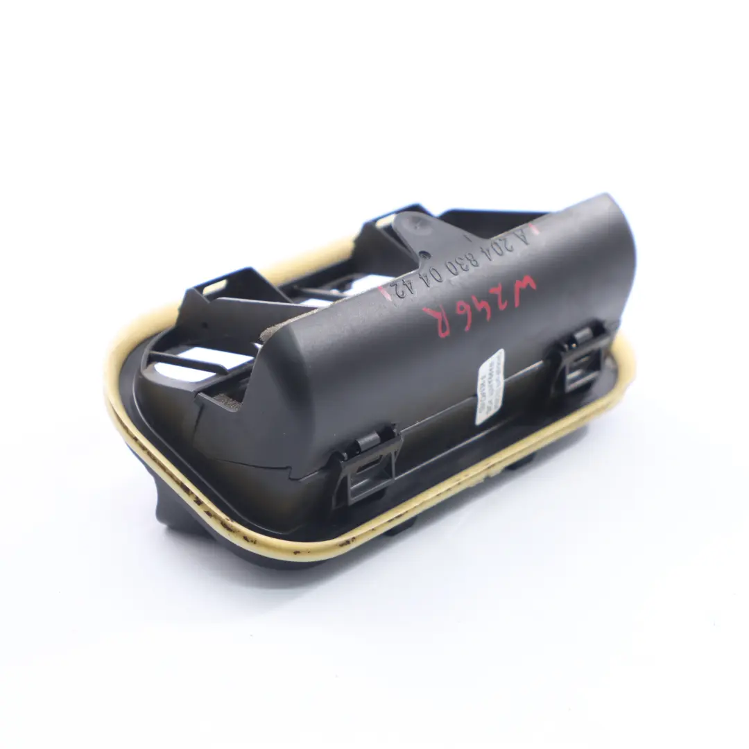  Évent d'air Mercedes W246 Trappe d'aération parechocs arrière droite - SKU A2048300442 - Numéro de pièce A2048300442