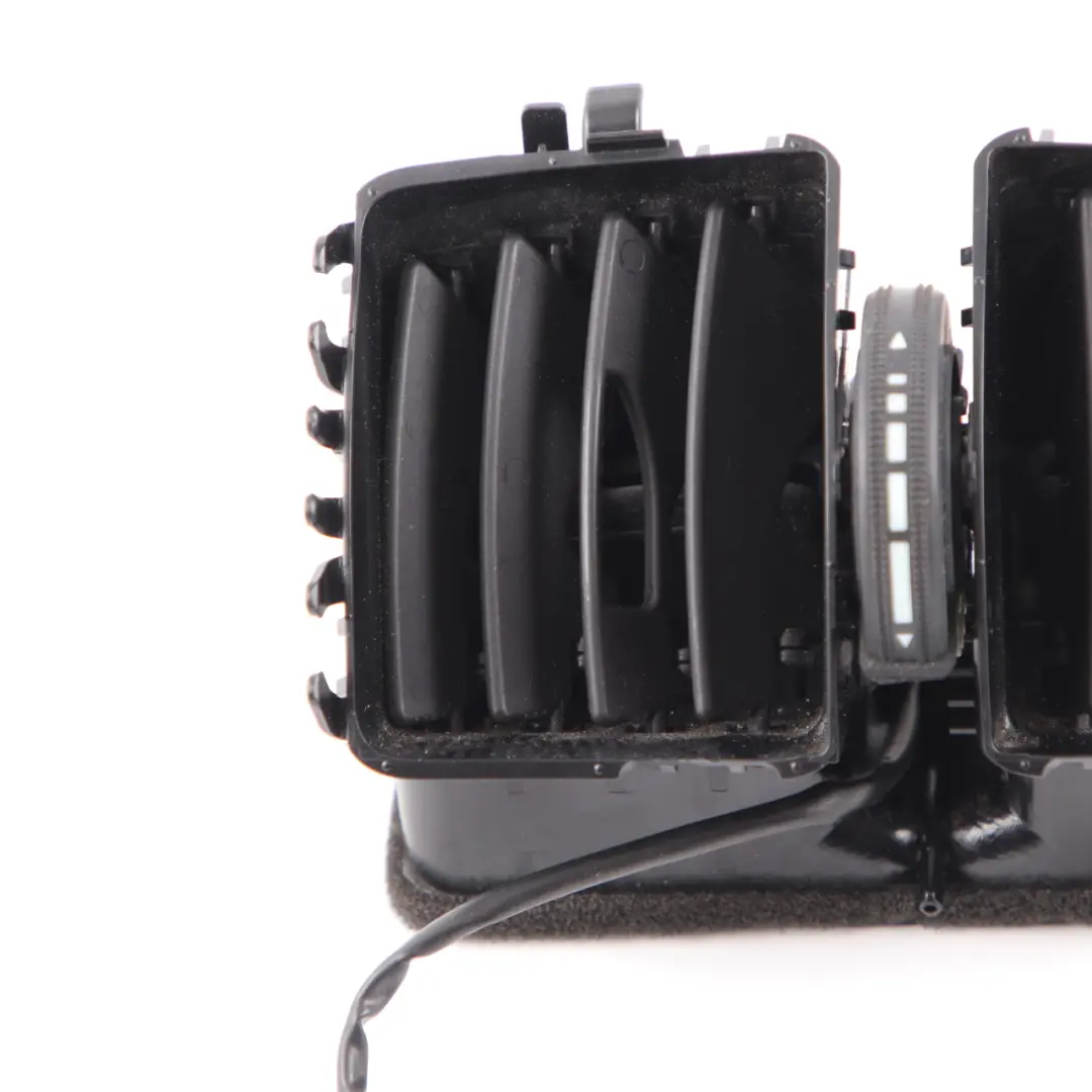 Mittelkonsole hintere Entlüftungsdüse für Mercedes W204 mit Teilenummer A2048300954 Mercedes W204 Mittelkonsole hintere Entlüftungsdüse - SKU A2048300954-1 - Teilenummer A2048300954