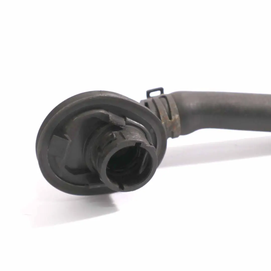 Mercedes W204 Tuyau de tuyau de refroidissement d'eau de radiateur de moteur - SKU A2048302296 - Numéro de pièce A2048302296