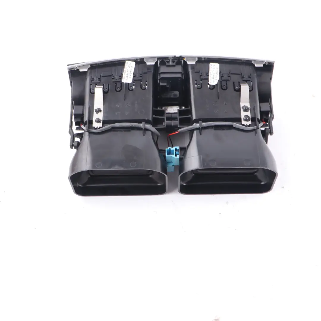 Kratka Nawiewu Środkowa do Mercedes W204 o numerze A2048304154 Mercedes W204 Kratka Nawiewu Środkowa - SKU A2048304154 - Numer Części A2048304154