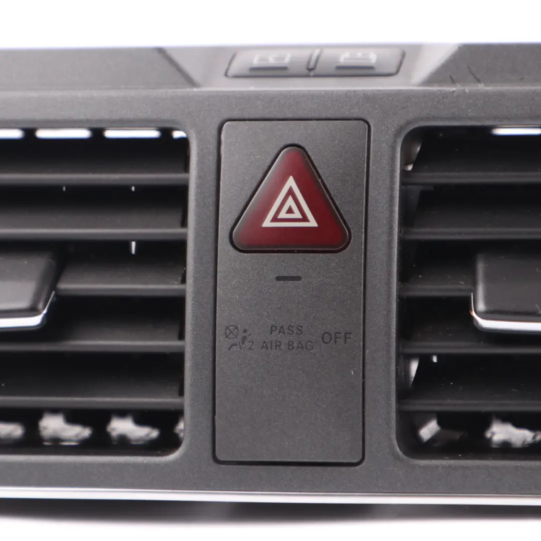 Mercedes W204 Tableau Centre Aérateurs Logement Interrupteur - SKU A2048307454 - Numéro de pièce A2048307454