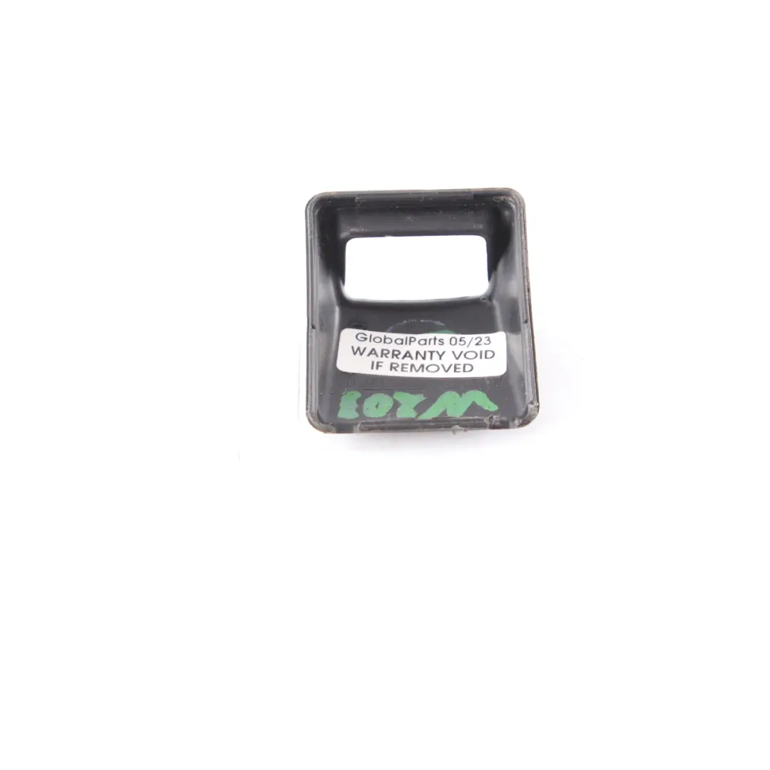 Mercedes W204 Nettoyage buse lave-glace Garniture couvercle de jet - SKU A2048320603 - Numéro de pièce A2048320603