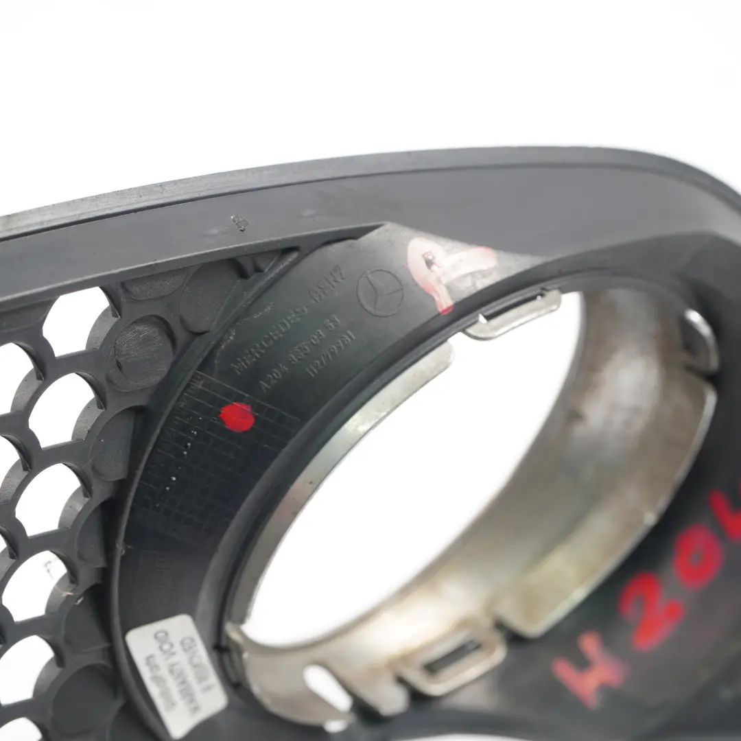 parachoques delantero antiniebla cubierta lámpara parrilla derecha para Mercedes W204 con número de pieza A2048350353 Mercedes W204 parachoques delantero antiniebla cubierta lámpara parrilla derecha - SKU A2048350353 - Número de pieza A2048350353