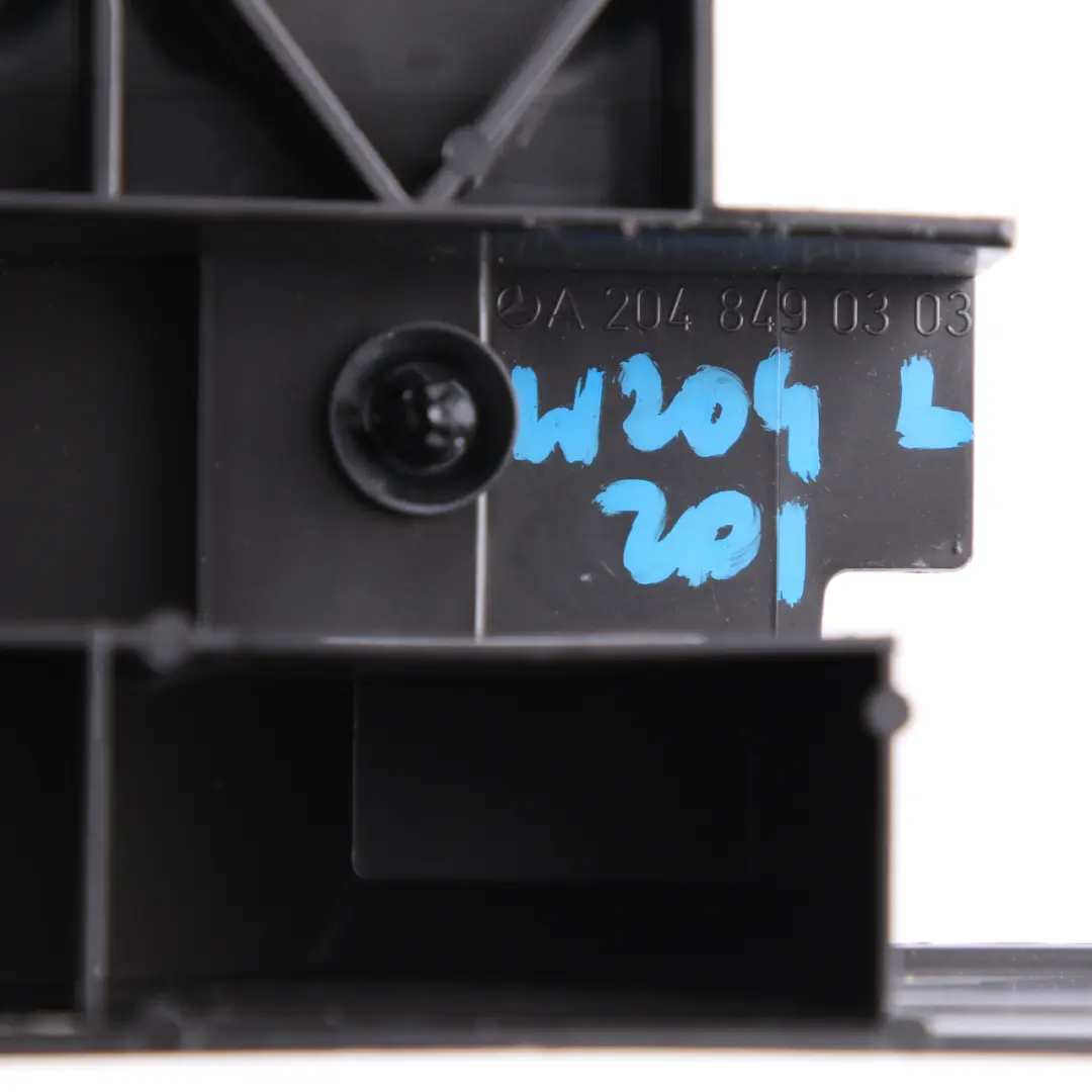 Panneau d'habillage de coffre Panneau de plancher arrière gauche pour Mercedes S204 à propos du numéro de pièce A2048490303 Mercedes S204 Panneau d'habillage de coffre Panneau de plancher arrière gauche - SKU A2048490303 - Numéro de pièce A2048490303