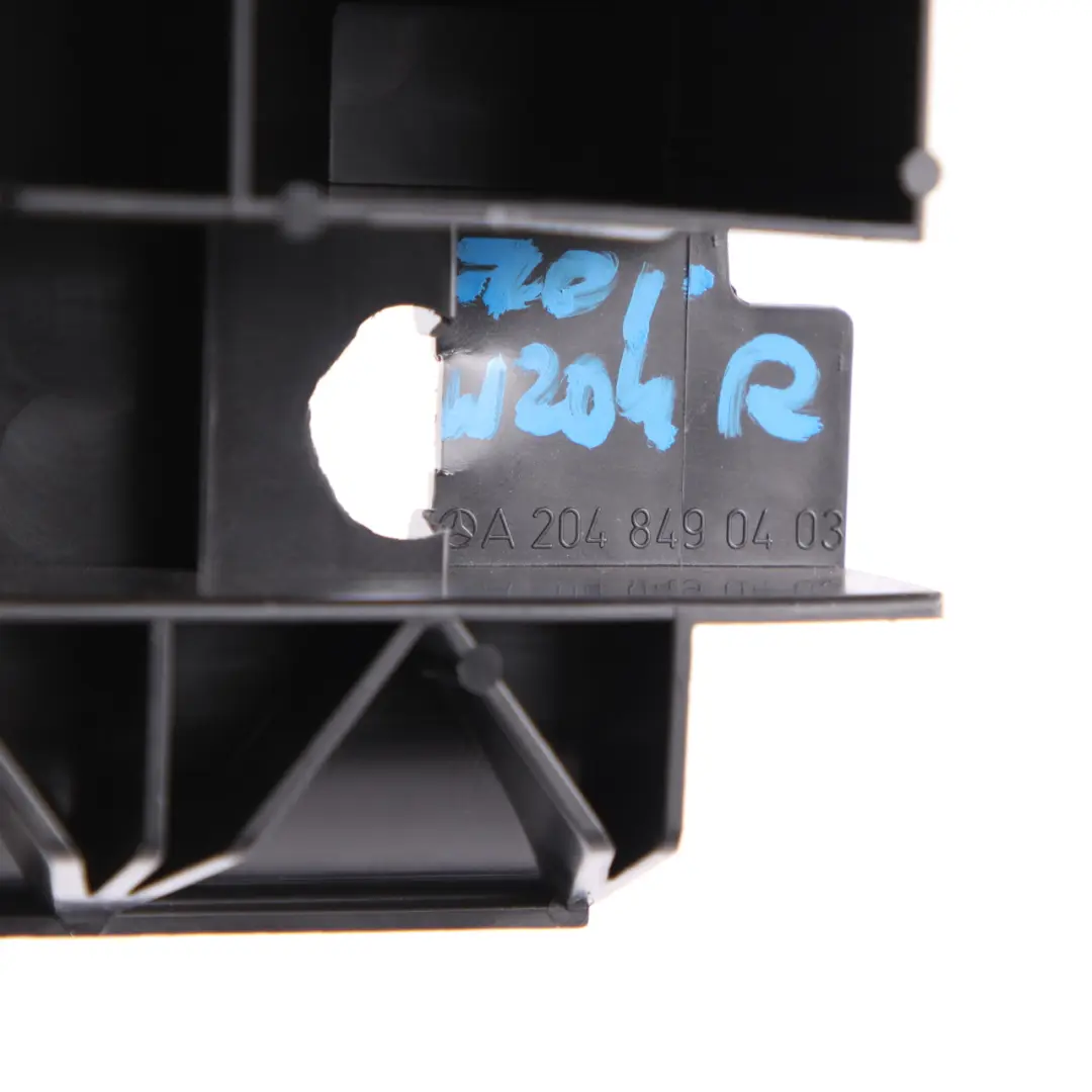 Panneau habillage coffre recouvrement rail plancher arrière droit pour Mercedes S204 à propos du numéro de pièce A2048490403 Mercedes S204 Panneau habillage coffre recouvrement rail plancher arrière droit - SKU A2048490403 - Numéro de pièce A2048490403