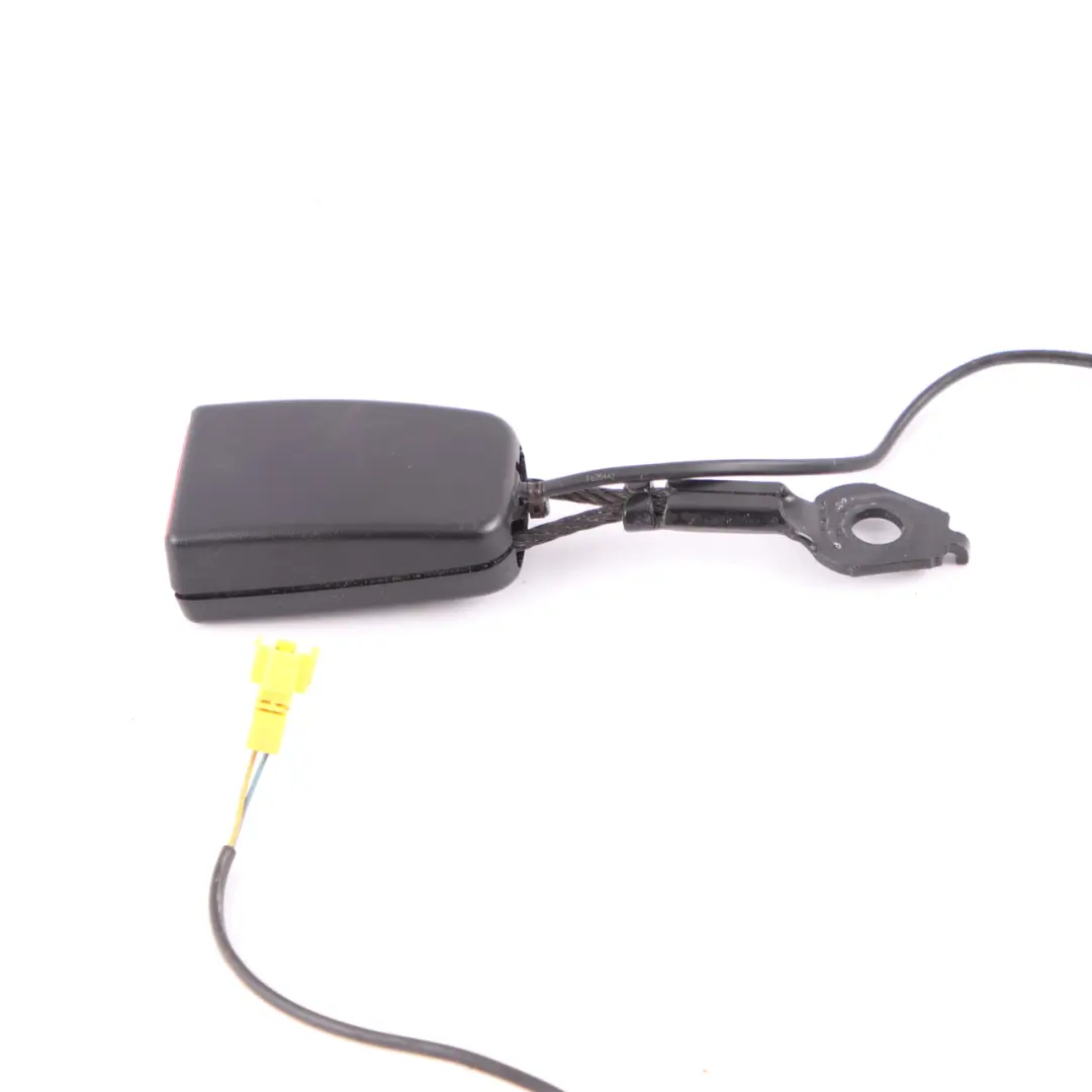 Mercedes W204 Banco asiento delantero izquierdo hebilla cinturón - SKU A2048600169 - Número de pieza A2048600169
