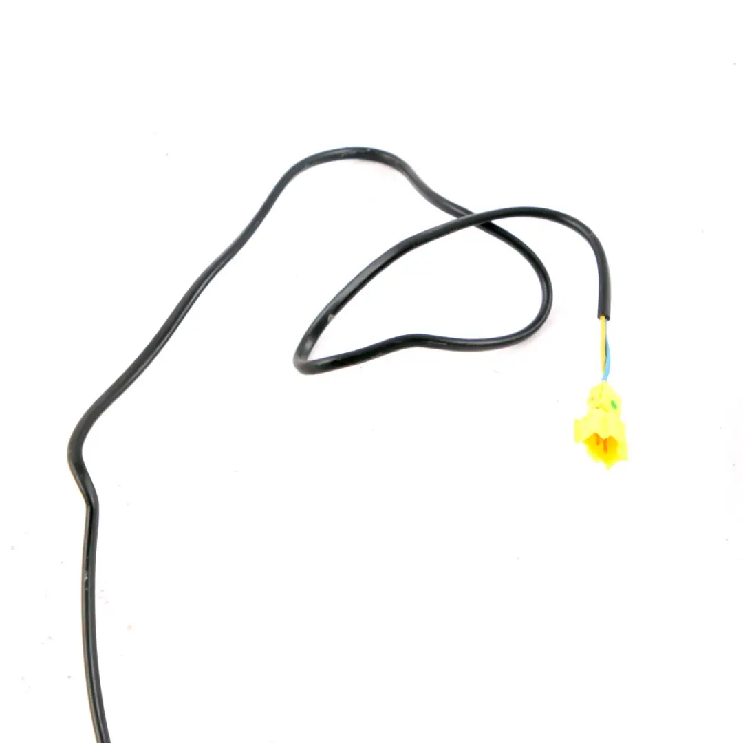 Mercedes-Benz W204 Front Seat Bench Right O/S Belt Buckle Tensioner to with Part number A2048600269 Mercedes-Benz W204 Front Seat Bench Right O/S Belt Buckle Tensioner - SKU A2048600269 - Part number A2048600269