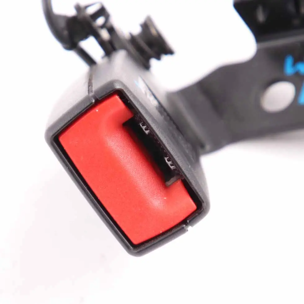 Boucle de siège Mercedes W204 Tendeur de ceinture arrière gauche pour à propos du numéro de pièce A2048600969 Boucle de siège Mercedes W204 Tendeur de ceinture arrière gauche - SKU A2048600969 - Numéro de pièce A2048600969