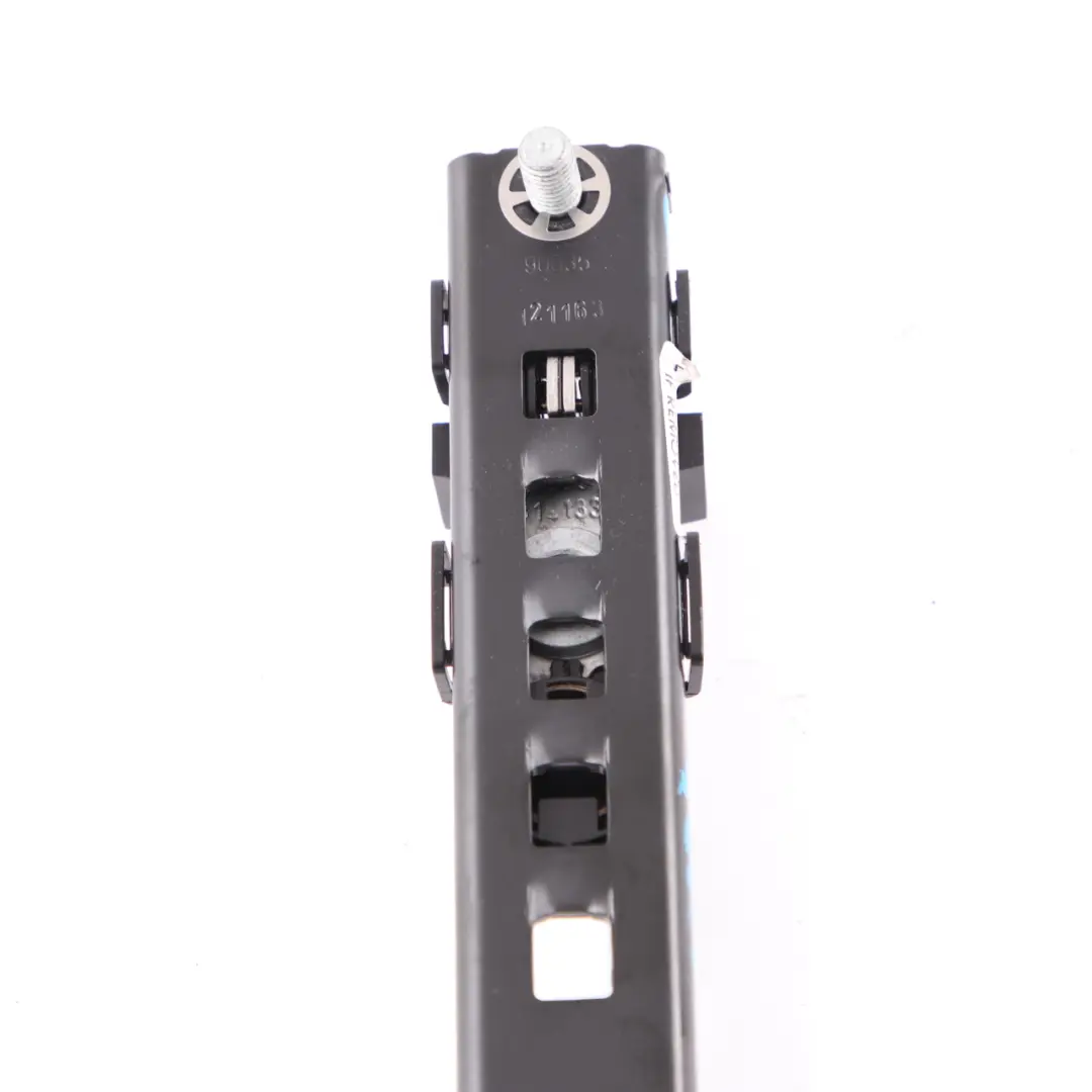 Mercedes W204 Regolatore altezza della cintura sicurezza anteriore - SKU A2048600988 - Numero di parte A2048600988