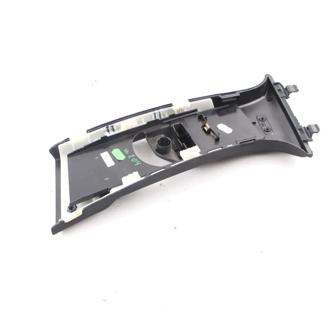 Mercedes W204 Coprire pannello interno destro montante B Nero - SKU A2048601030 - Numero di parte A2048601030