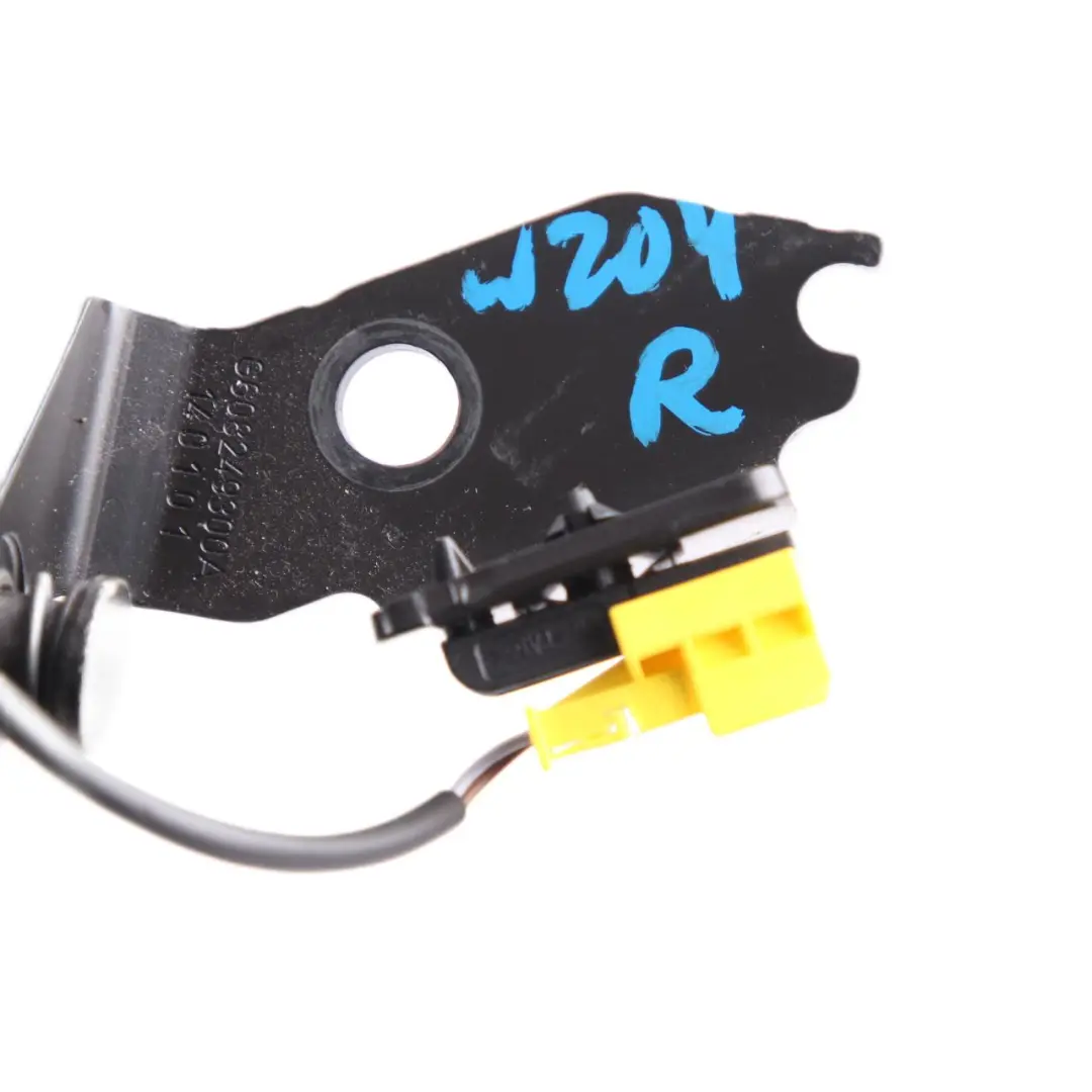  Boucle siège Mercedes W204 Courroie de tension arrière droite - SKU A2048601069 - Numéro de pièce A2048601069