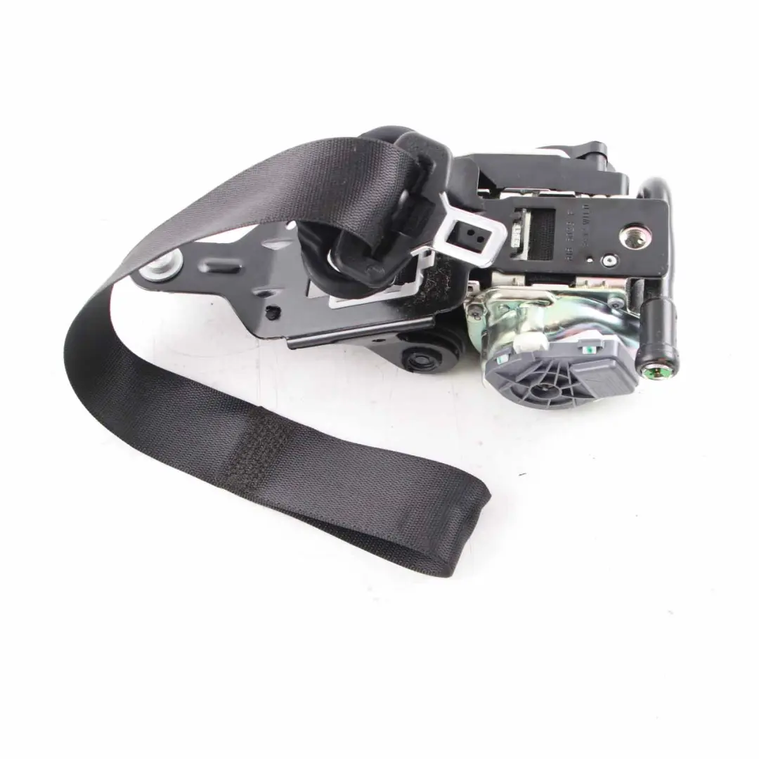 Mercedes W204 Coupe Cinturón de Seguridad Delantero Derecho Negro - SKU A2048601685 - Número de pieza A2048601685