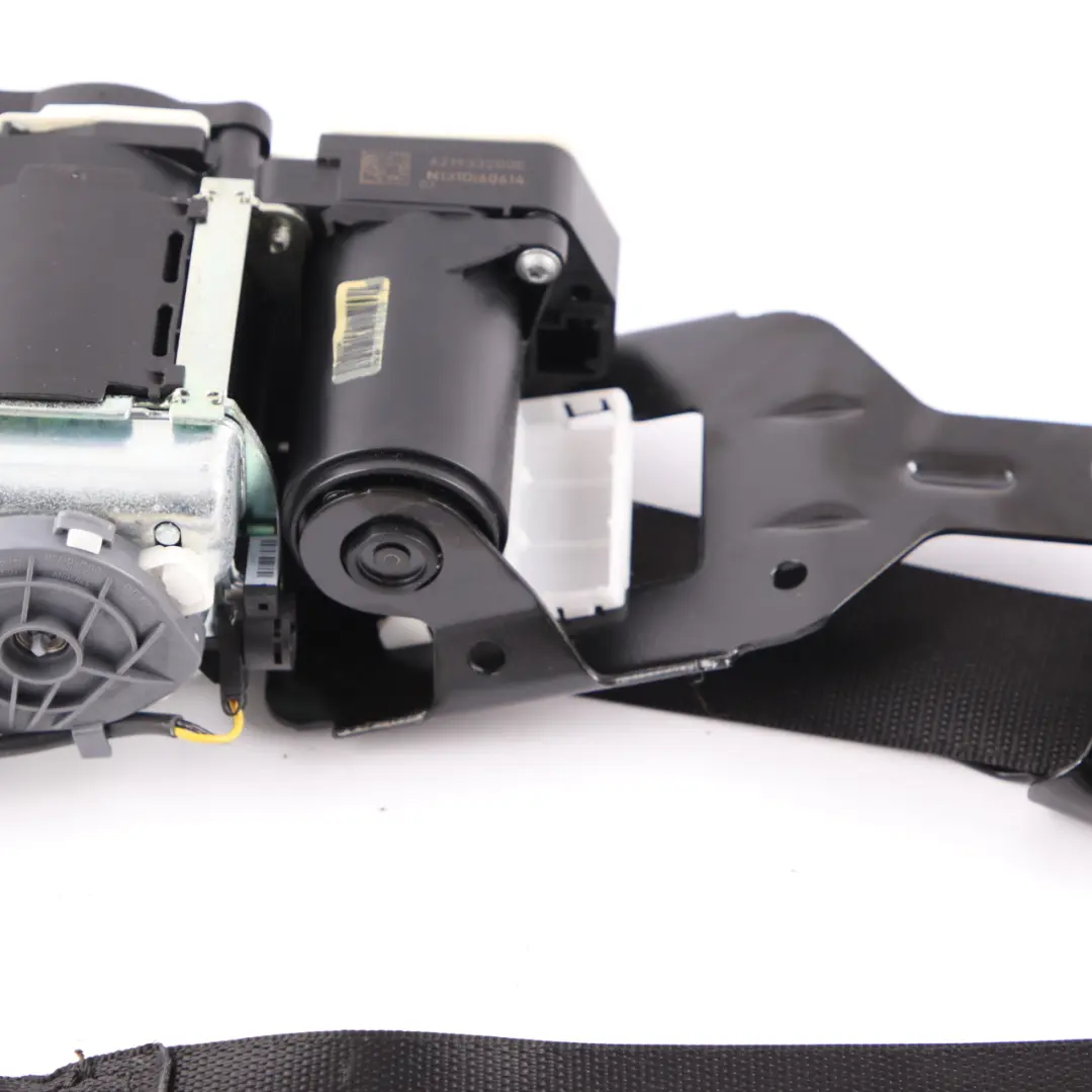 Mercedes W204 Cintura Sicurezza Anteriore Sinistra Nero A2048604586 - SKU A2048601785 - Numero di parte A2048601785