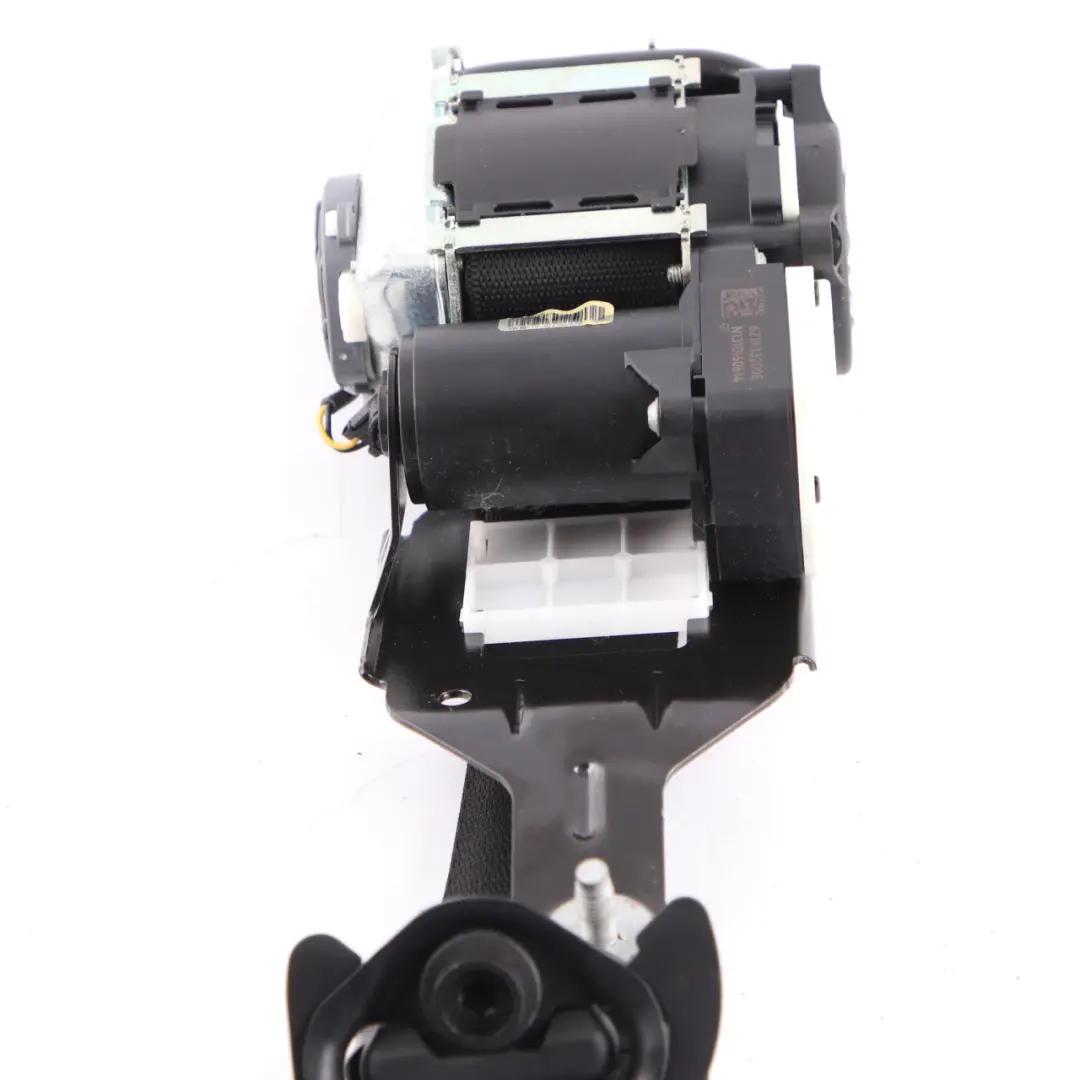Mercedes W204 Seatbelt Ceinture Sécurité Avant Gauche Noir A2048604586 - SKU A2048601785 - Numéro de pièce A2048601785