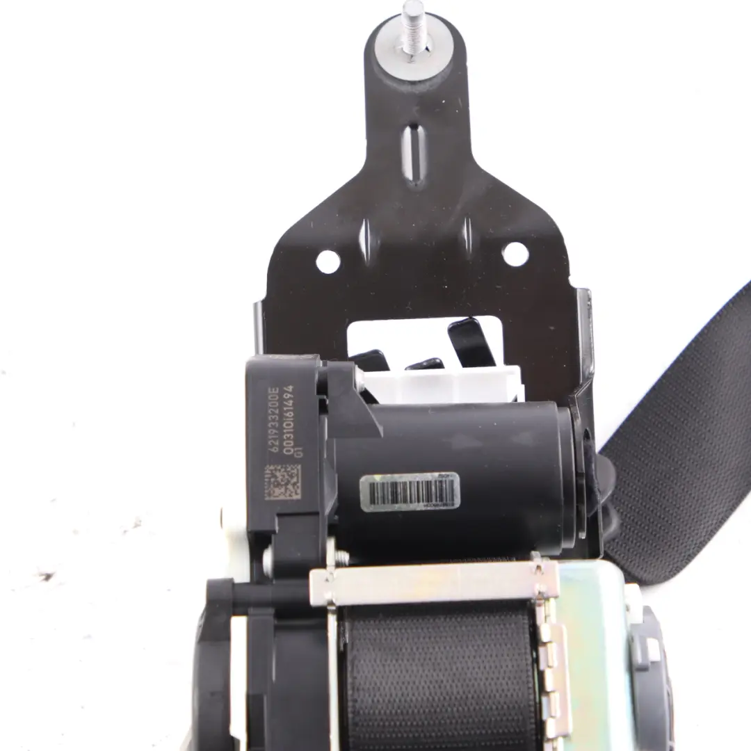 Cintura di sicurezza anteriore sinistra Nero per Mercedes W204 con numero di parte A2048601985 Mercedes W204 Cintura di sicurezza anteriore sinistra Nero - SKU A2048601985 - Numero di parte A2048601985