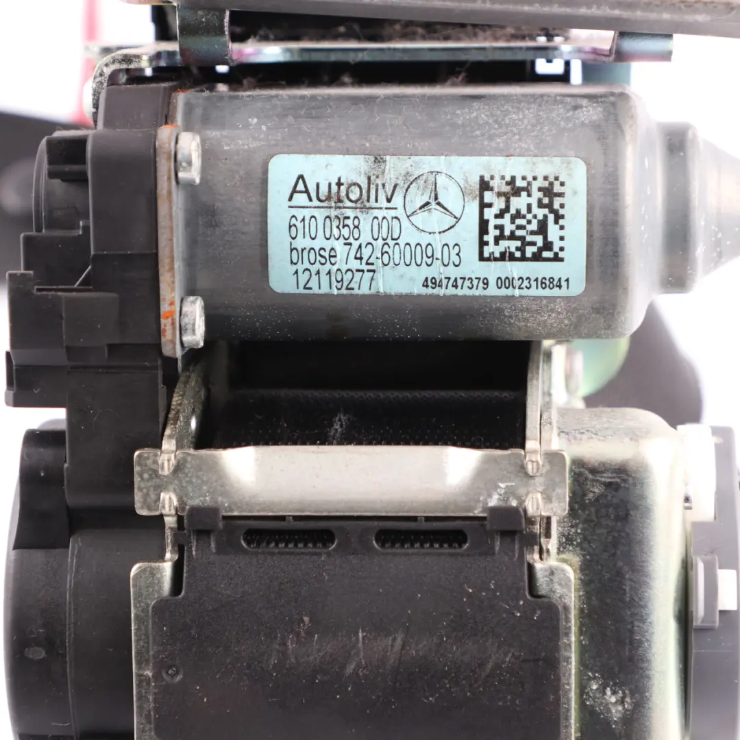 Sicherheitsgurt Vorne Links Schwarz für Mercedes W204 S204 mit Teilenummer A2048601986 Mercedes W204 S204 Sicherheitsgurt Vorne Links Schwarz - SKU A2048601986 - Teilenummer A2048601986