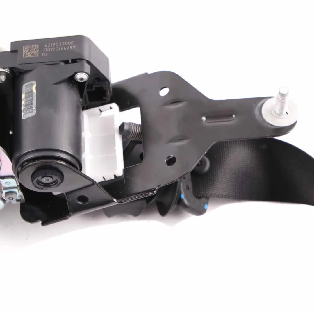 Mercedes W204 Cinturón seguridad Cinturón delantero derecho Negro - SKU A2048602085 - Número de pieza A2048602085