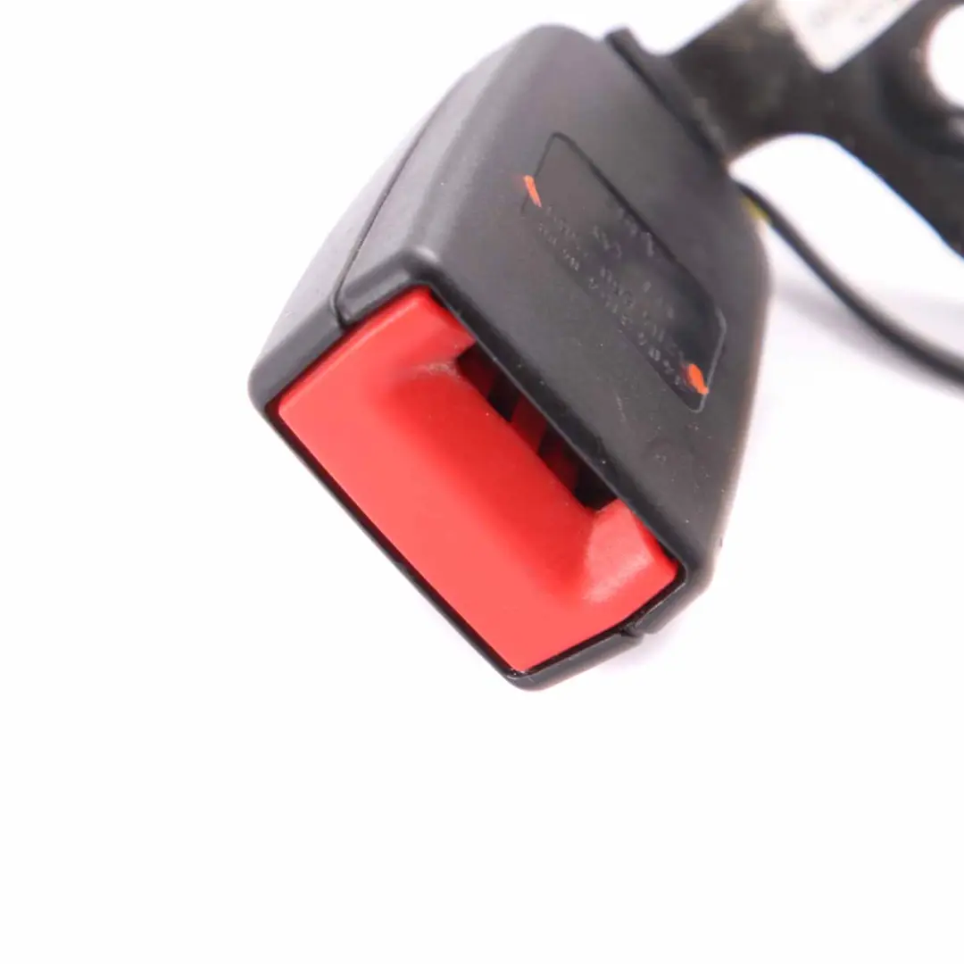  Hebilla Asiento Mercedes W204 Tensor Cinturon Inferior Trasero Izquierdo - SKU A2048602569 - Número de pieza A2048602569