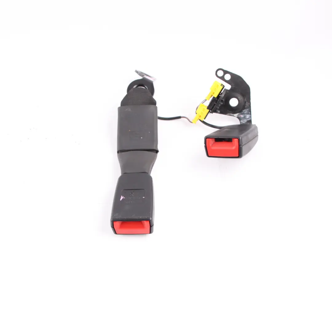Mercedes W204 Seat Buckle Tensioner Lower Belt Rear Right O/S - SKU A2048602669-1 - Numéro de pièce A2048602669