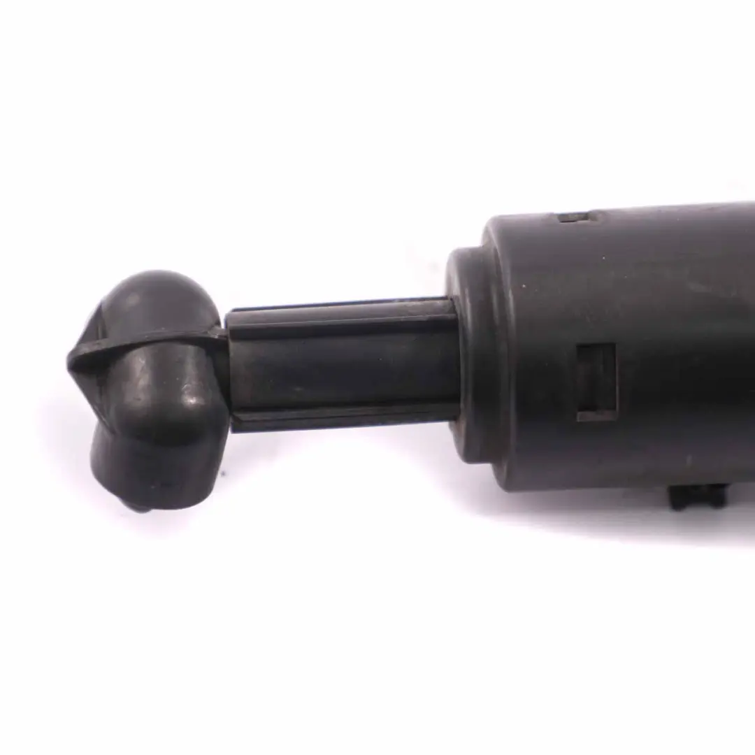 Boquilla Limpieza Lavafaros Chorro Limpieza Izquierdo para Mercedes W204 con número de pieza A2048602747 Mercedes W204 Boquilla Limpieza Lavafaros Chorro Limpieza Izquierdo - SKU A2048602747 - Número de pieza A2048602747