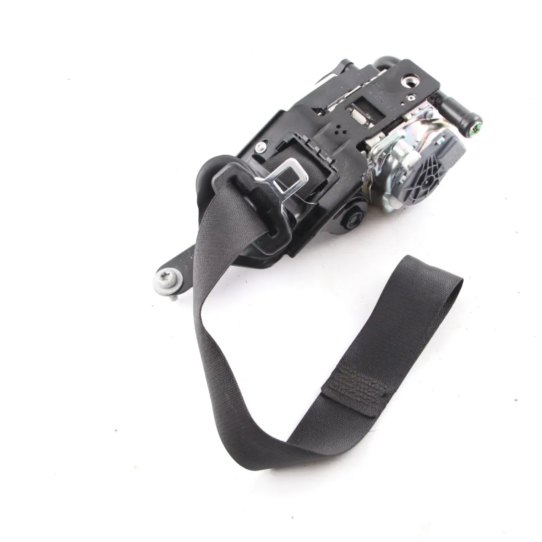 Ceinture de sécurité avant droite noire pour Mercedes C204 à propos du numéro de pièce A2048605286 Mercedes C204 Ceinture de sécurité avant droite noire - SKU A2048605286 - Numéro de pièce A2048605286