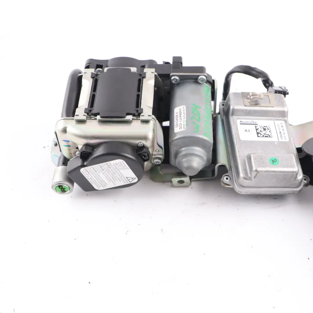 Mercedes W204 Ceinture de sécurité avant gauche Noir - SKU A2048607385 - Numéro de pièce A2048607385
