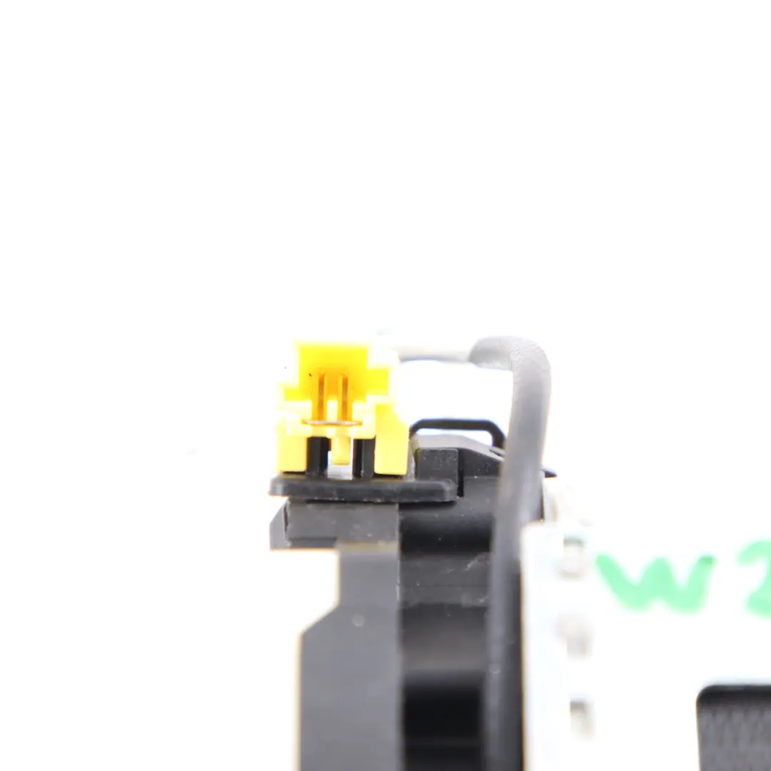 Mercedes W204 Ceinture de sécurité arrière gauche noire - SKU A2048608185 - Numéro de pièce A2048608185