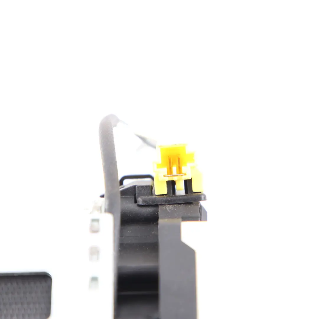 Ceinture de sécurité arrière droite noire pour Mercedes W204 à propos du numéro de pièce A2048608285 Mercedes W204 Ceinture de sécurité arrière droite noire - SKU A2048608285 - Numéro de pièce A2048608285