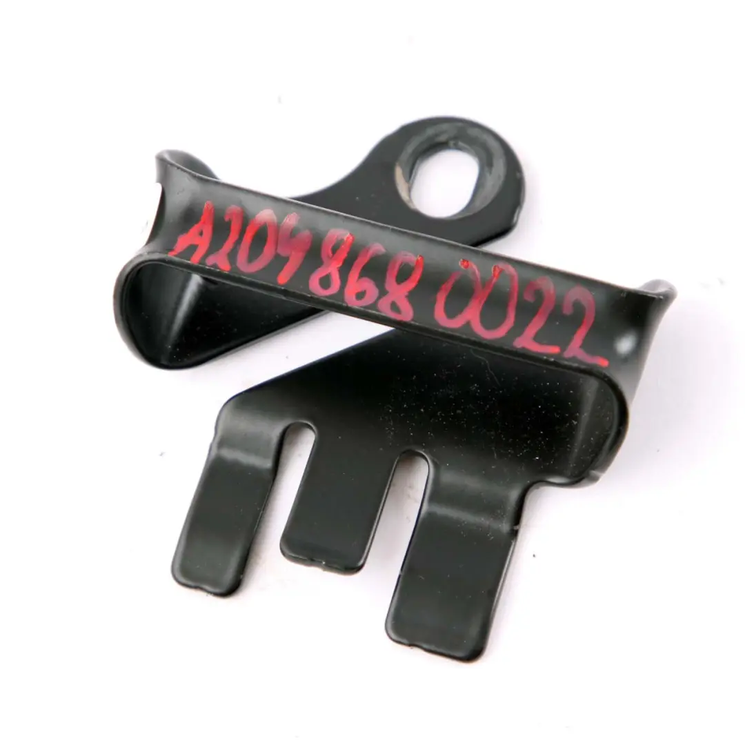 Seatbelt Bracket Front Seat Belt Lower Guide E-Class pour Mercedes W212 à propos du numéro de pièce A2048680022 Mercedes W212 Seatbelt Bracket Front Seat Belt Lower Guide E-Class - SKU A2048680022 - Numéro de pièce A2048680022